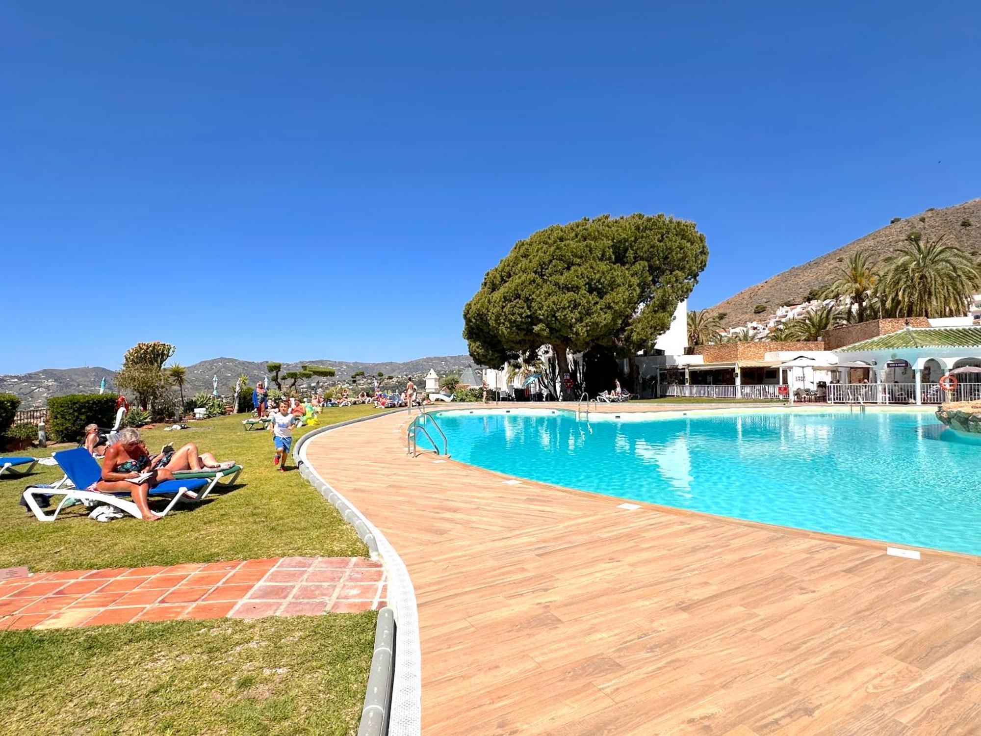 Hibiscus 7 San Juan De Capistrano Lägenhet Nerja Exteriör bild